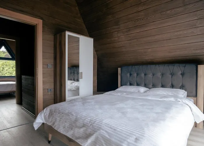 Ganita Tatil Koeyue 小木屋/平房