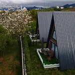 Ganita Tatil Koeyue