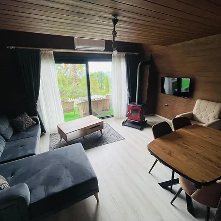 Domek wypoczynkowy/Bungalow Ganita Tatil Koeyue *